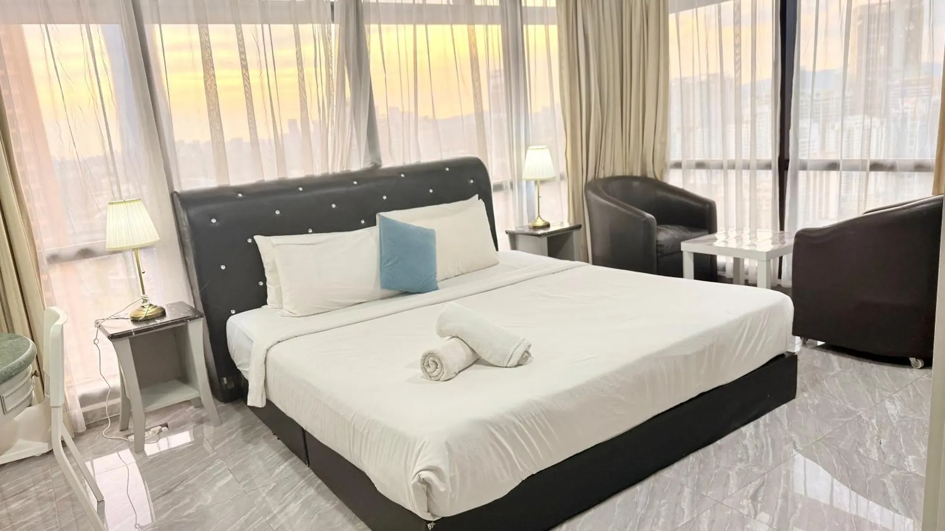아파트 Go Daily Service Suites Time Square Kl 쿠알라룸푸르 말레이시아